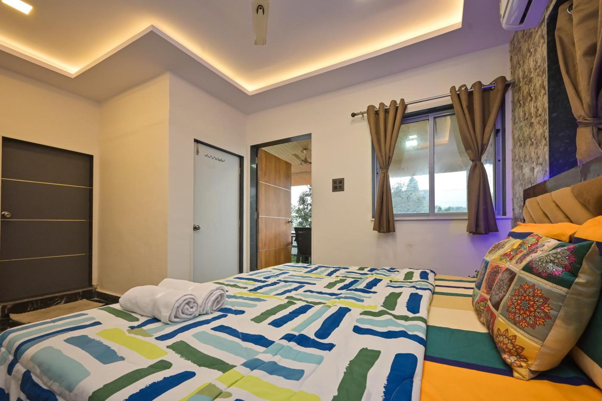 Empyrean Stay Ll 3Bhk Ll Marshall Villa Ll Large Pool Ll Ac Ll لونافالا المظهر الخارجي الصورة
